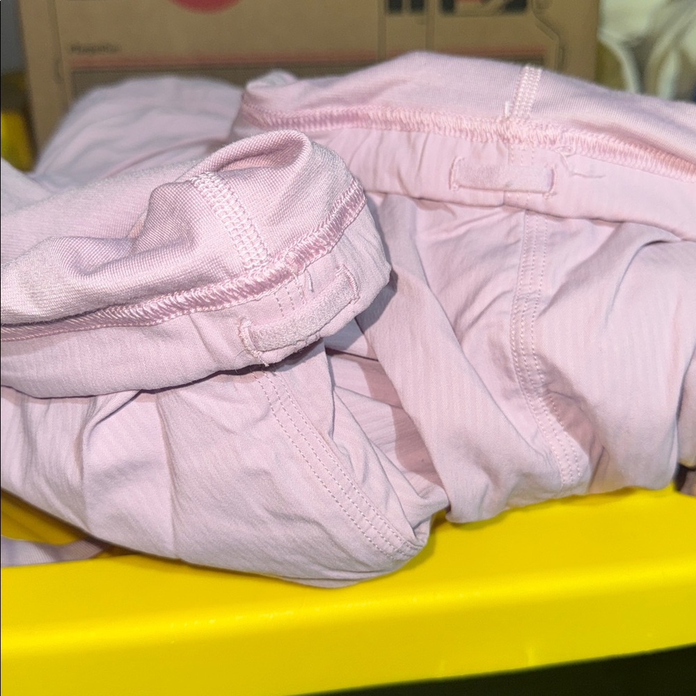 Lululemon Dance Studio Pants - size 8 - Picture 9 of 9